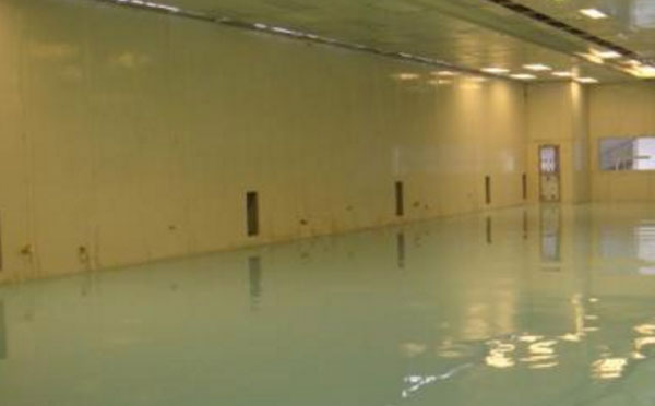 江达自流平环氧地坪中涂